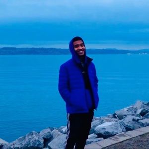 Meet your Posher, Deshun